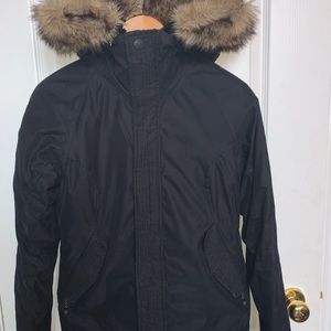 Aritzia short summit parka